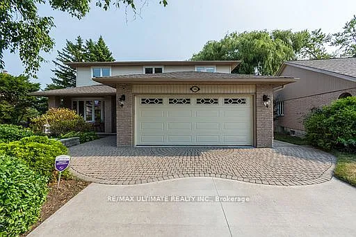 34 Briarwood Cres — Photo 2