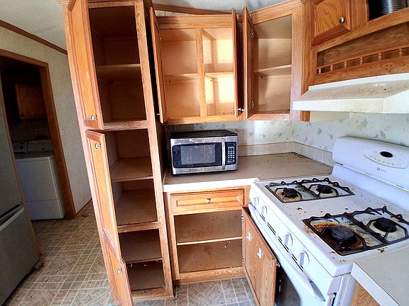 4th image of 1713 Pella Ave #10