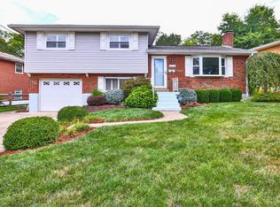 8934 Cherry Blossom Ln, Cincinnati, OH 45231