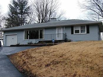 1st image of 236 E Broad St
