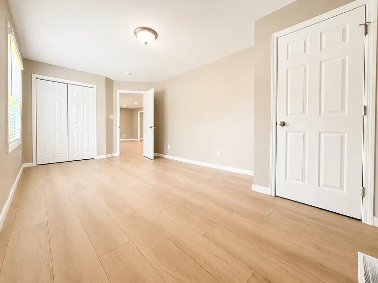 5569 Winchester Rd — Photo 12