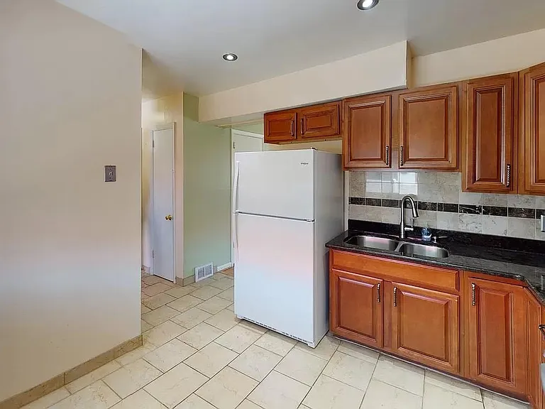 10 E Judith Ann Dr — Photo 9