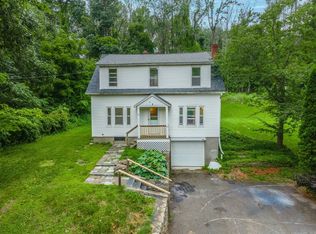 36 Old Worcester Rd, Charlton, MA 01507