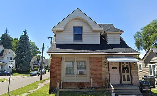 426 E Broadway St #2 Photo 1