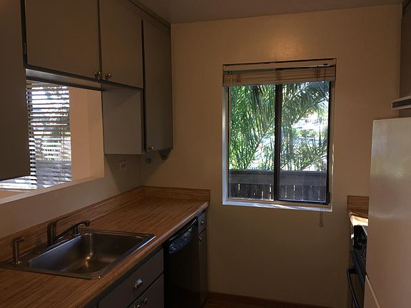 5th image of 415 W Napa St APT B