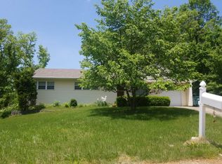 105 Embassy Ln, Saint Louis, MO