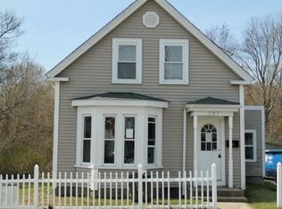 237 Plymouth St, Holbrook, MA 02343