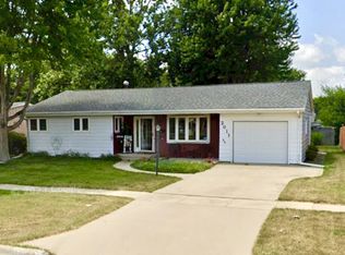 2011 16th Ave, Sterling, IL 61081