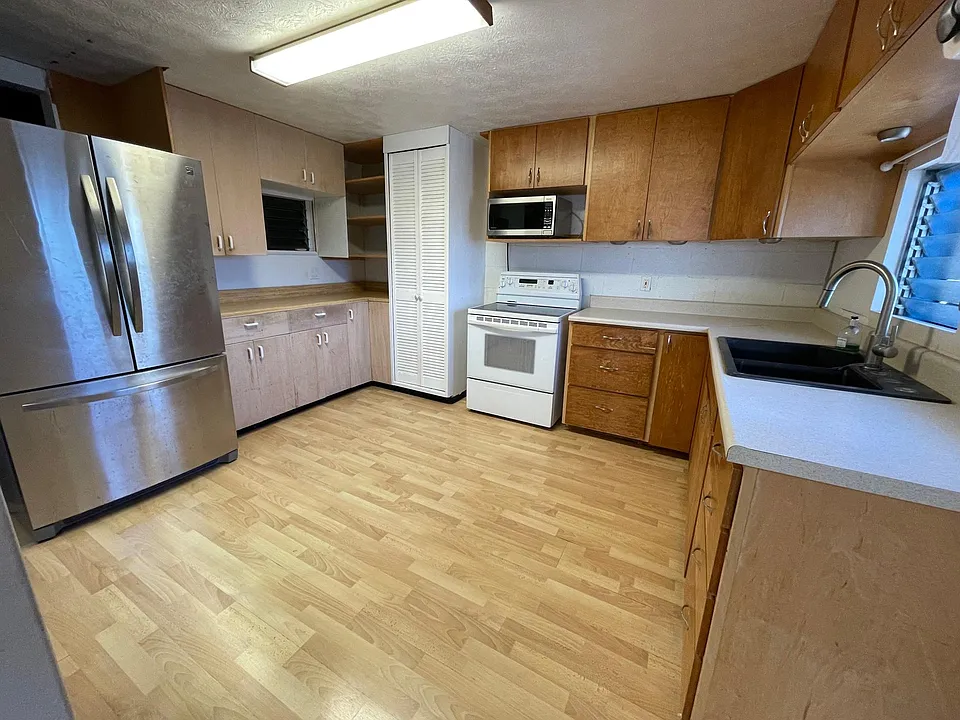 2133 Malino Pl