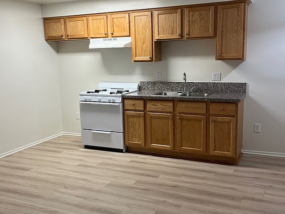 4th image of 7627 Laurel Canyon Blvd #5dad56072