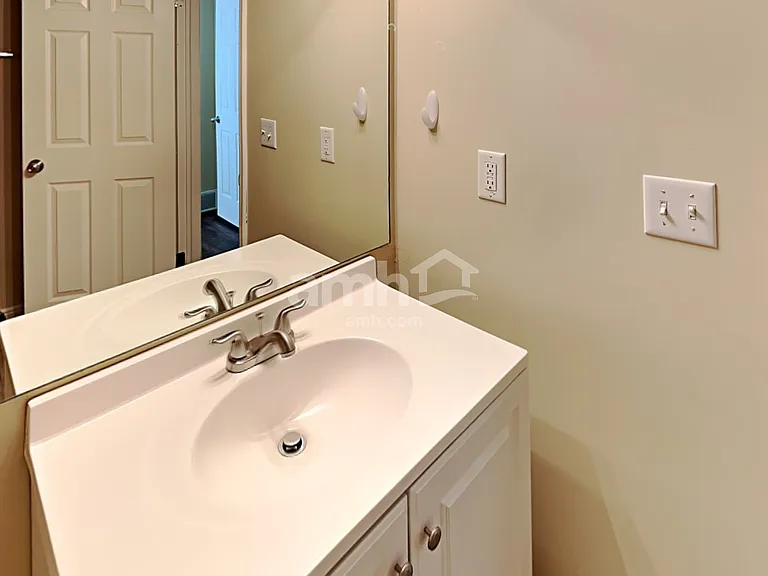 816 N Crimson Ln — Photo 16