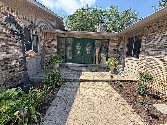 5th image of 3447 Aquarious Cir