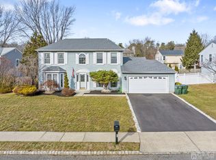 59 Heritage Dr, Howell, NJ