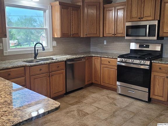 2nd image of 3019 S 48th St