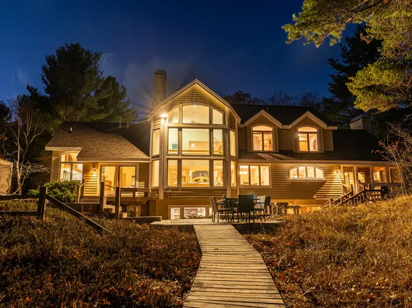 14732 E Acadia Woods Rd, Northport, MI 49670