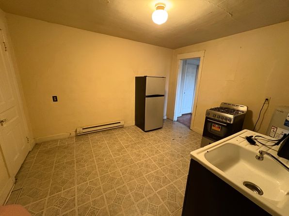 918 Main St APT 6