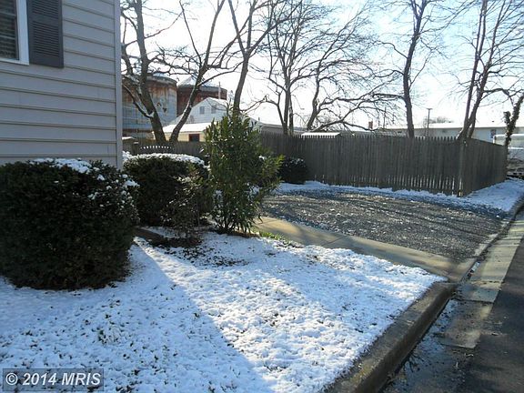 4th image of 310 Needwood Ave
