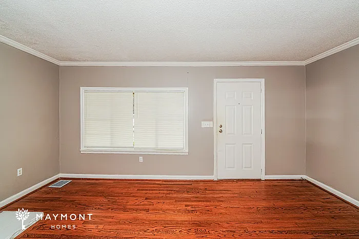 3 bed, 2.0 bath, 1400 sqft, $1,325 — Photo 4
