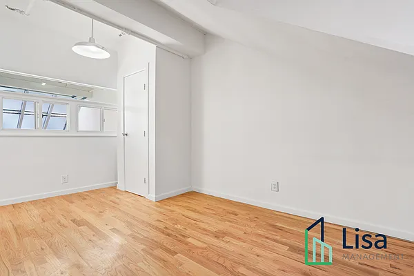 Rented by Lisa Management Inc | media 25