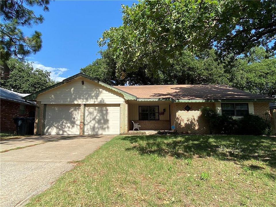 1st image of 2704 N Redmond Ave