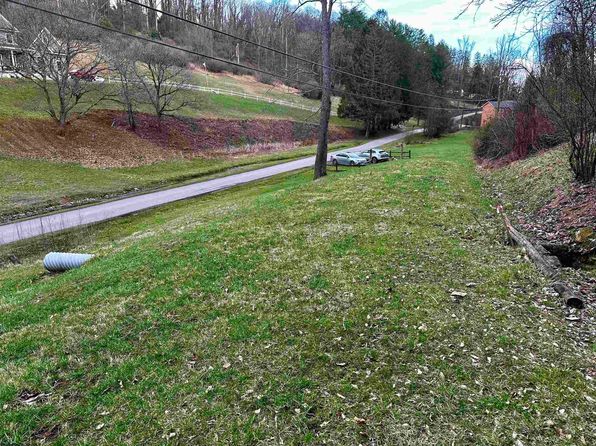 Goose Run Rd, Fairmont, WV 26554