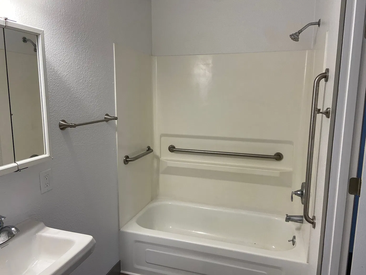 3320 Provence Court — Photo 3