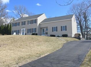 99 Flagler Dr, Holden, MA 01520