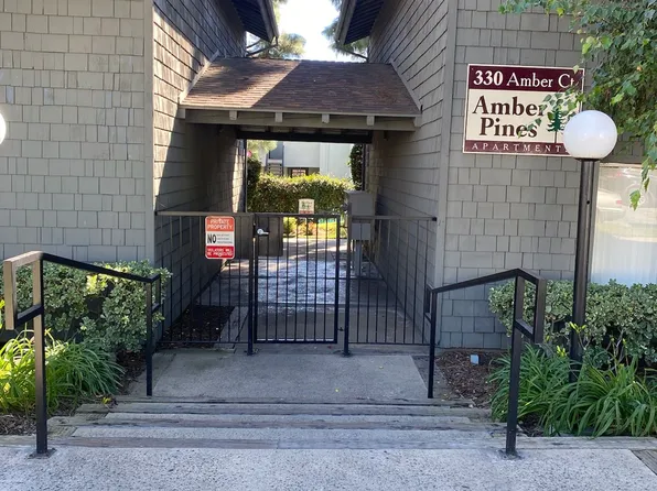 142 - Amber Pines, 330 Amber Ct #210, Upland, CA 91786