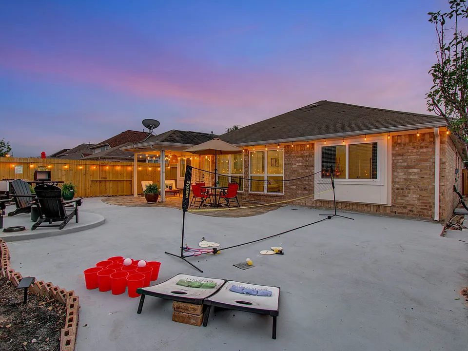 7207 Crescent Mills Dr