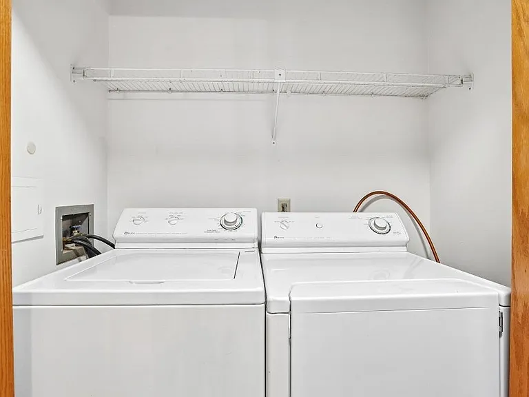 18669 Clear View Ct — Photo 7