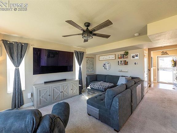 3rd image of 10552 Horton Dr