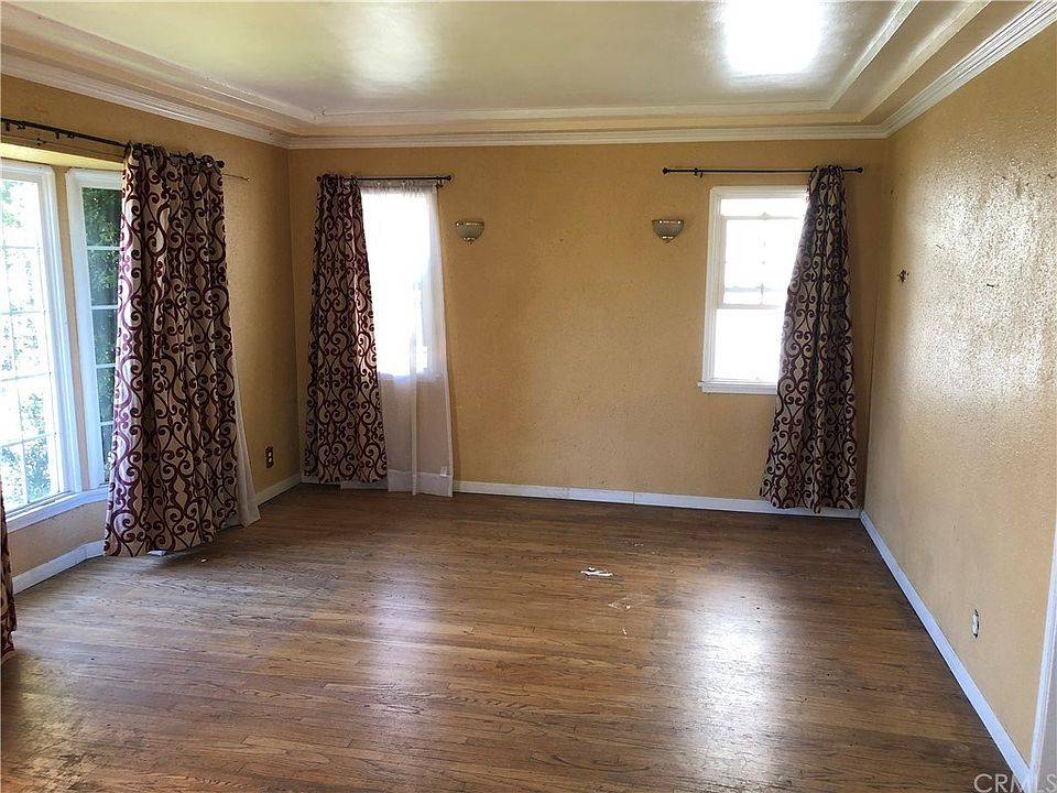 2nd image of 7842 Brighton Ave