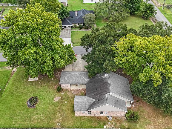 2nd image of 39470 Tommy Moore Rd