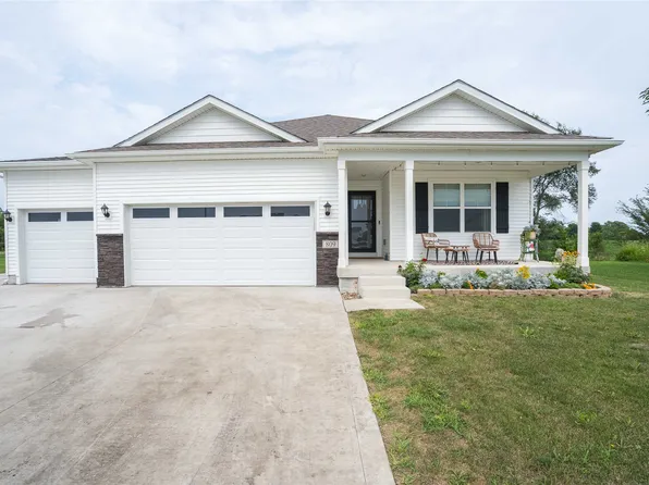 809 Dee St SE, Bondurant, IA 50035