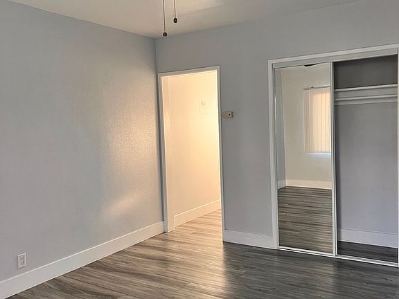 3rd image of 2720 Randolph St APT 214