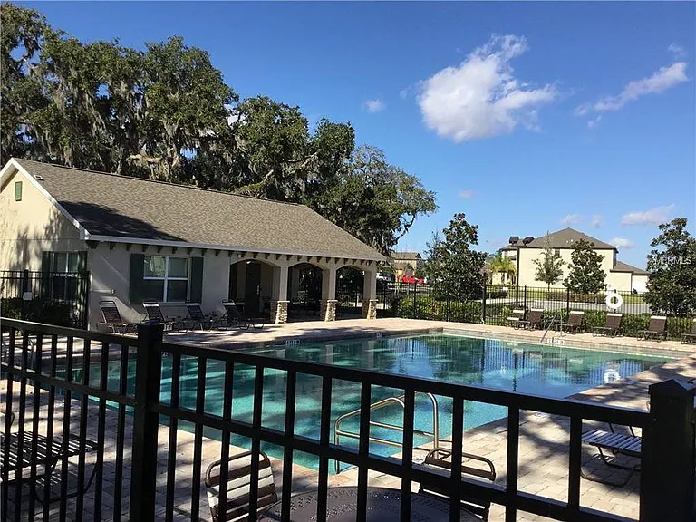 4304 Summer Breeze Way — Photo 41