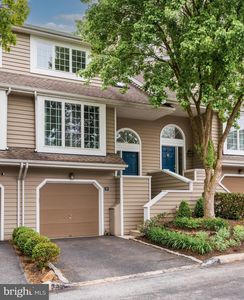 33 Cabot Ct, Wayne, PA, 19087