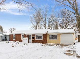 726 4th Ave NW, Mount Vernon, IA 52314