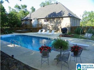 9625 Cooper Dr, Warrior, AL 35180