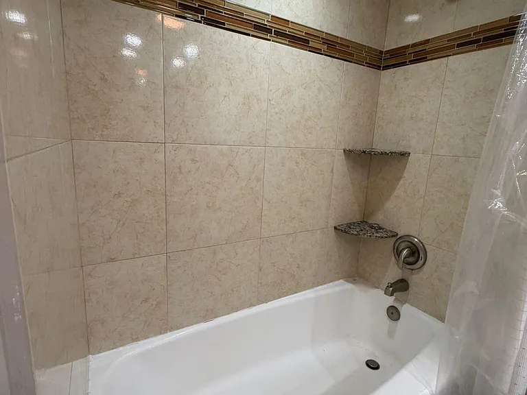 2751 N Palm Aire Dr #402 — Photo 38