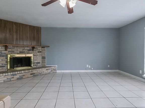 5th image of 211 Bluffview Dr