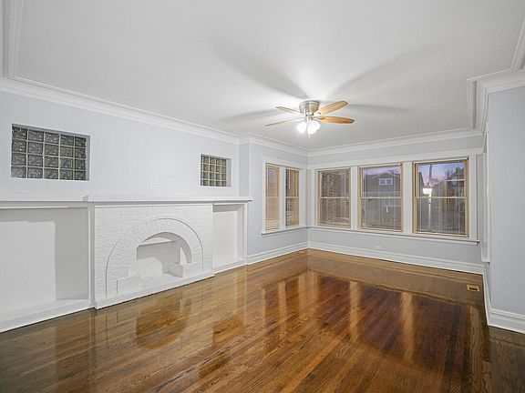 3rd image of 1522 N Lockwood Ave