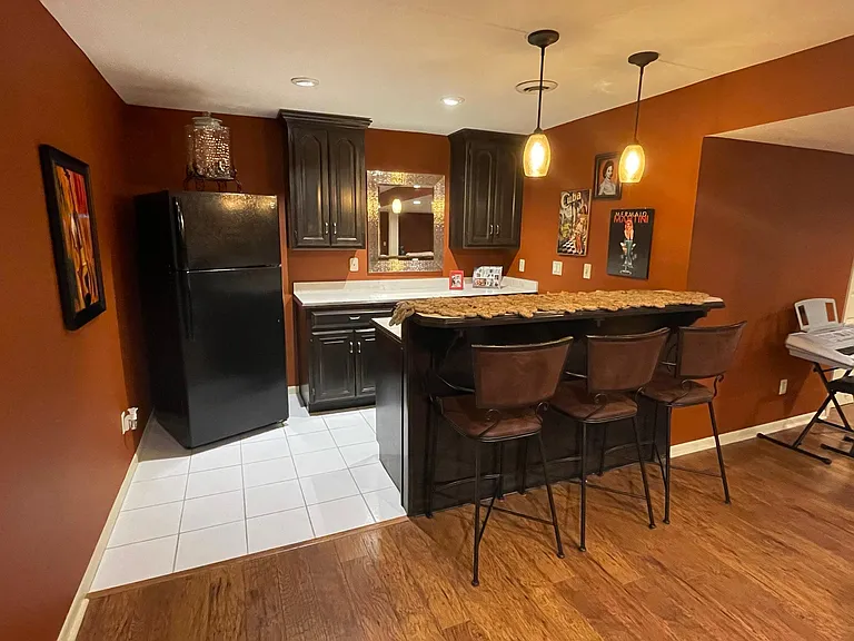 14212 Benson St — Photo 32