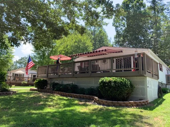 323 Mill Lake Rd, Huddleston, VA 24104