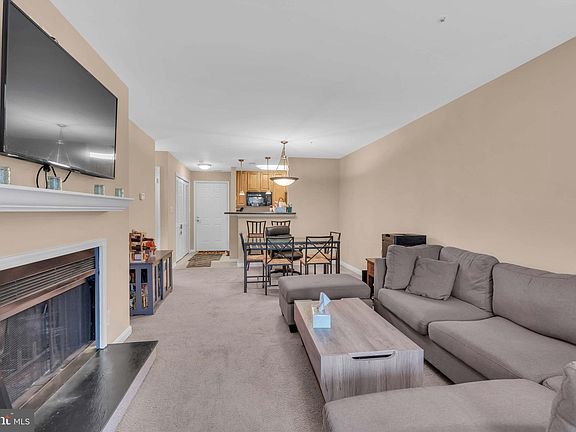 2nd image of 3178 Summit Square Dr #3-C5