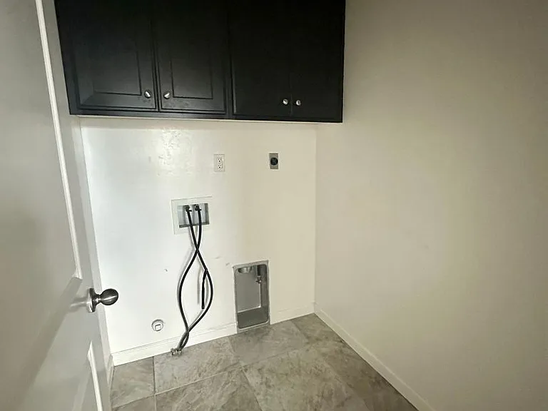 3233 N Kent St — Photo 8