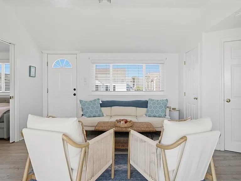 490 Ocean St #1 — Photo 10