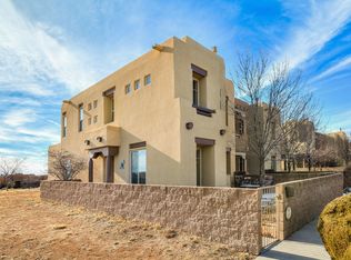 27 E Saddleback Mesa, Santa Fe, NM 87508