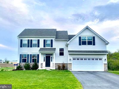 190 Petrelia Dr, Honey Brook, PA, 19344