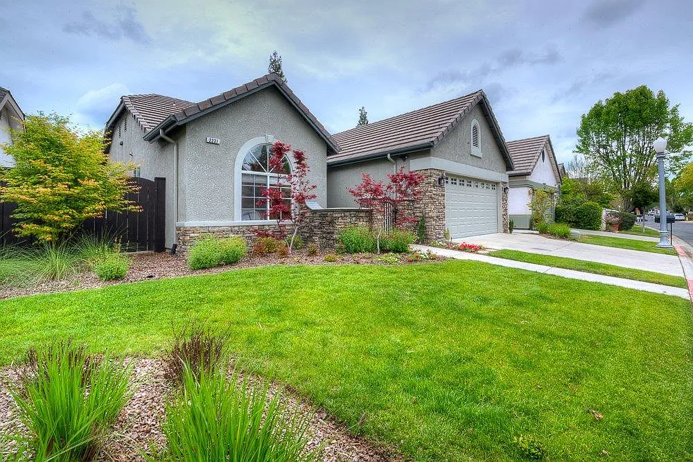 2231 Dawson Cove Ln photo 1